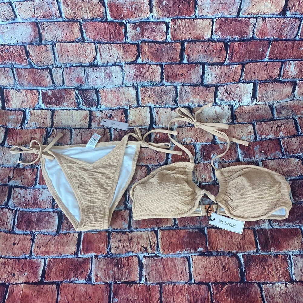 ⭐️ Ivory Rose Fuller Bust crinkle bikini and triangle bikini top in light brown